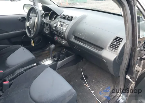 2008 Honda Fit из США, поврежденный, VIN JHMGD384X8S071913